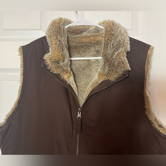 Y2K Furry Brown Vest (READ DESC) - Picture 3 of 6
